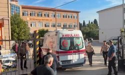 Manisa’da okul önünde silahlı saldırı: Yaralı öğrenciler var