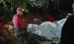 Otomobil uçuruma yuvarlandı: 4 ölü 1 yaralı