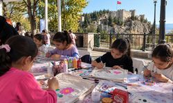 Kahramanmaraş’ta Kız Çocuklarına Özel Renkli Atölye