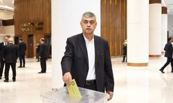 Mahmut Arıkan Meclis Başkanı Oldu