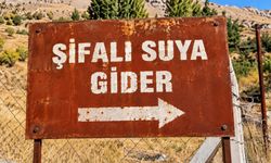 Kahramanmaraş’ta Kayaların Arasından Maden Suyu Akıyor