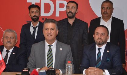 MUŞ - TDP Genel Başkanı Mustafa Sarıgül, partisinin il başkanlığını ziyaret etti