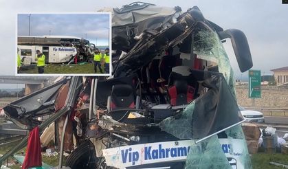 Kahramanmaraş yolcu otobüsü kaza yaptı: 15 kişi yaralandı