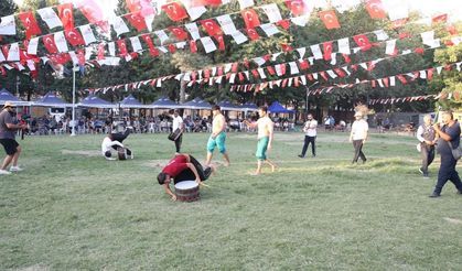 Kahramanmaraş'ta Geleneksel Karakucak Fuar Güreş Festivali düzenlendi