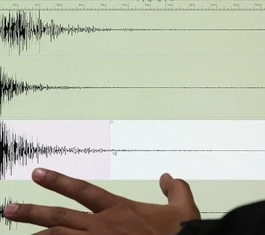 Papua Yeni Gine'de 6,5 büyüklüğünde deprem