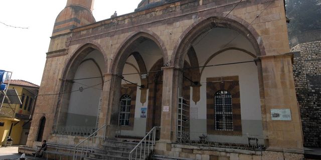 345 yıllık geçmişe sahip Osmanlı eseri: "Acemli Camii" 100 yıldır hafız yetiştiriyor