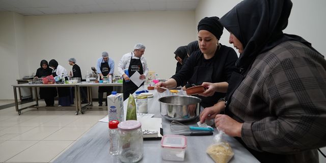 KAMEK’te Öğreniyor, Profesyonel Mutfakta Deneyim Kazanıyorlar