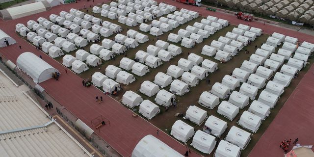 Çadır kentlerde barınan depremzedeler ramazanı buruk karşıladı