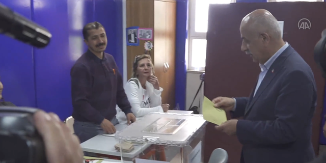Tarım ve Orman Bakanı Kirişci, Kahramanmaraş'ta oyunu kullandı
