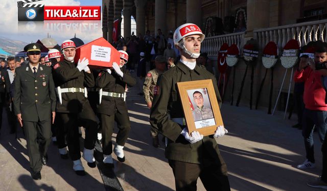 Kahramanmaraş şehidini son yolculuğuna uğurladı