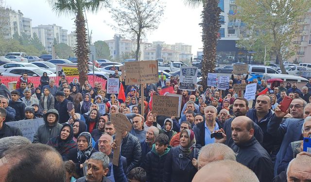 Kahramanmaraş’ta ‘Orta hasarlı ortada kaldı’