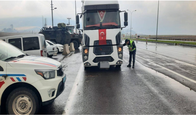 Jandarmadan trafikte sıkı denetim