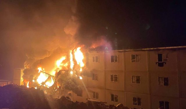Kahramanmaraş'ta işçilerin kaldığı konteynerlerde yangın: 11 yaralı