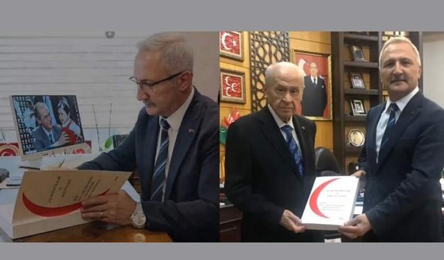 MHP'li Yurdakul, Genel Başkan Bahçeli’ye eserini takdim etti