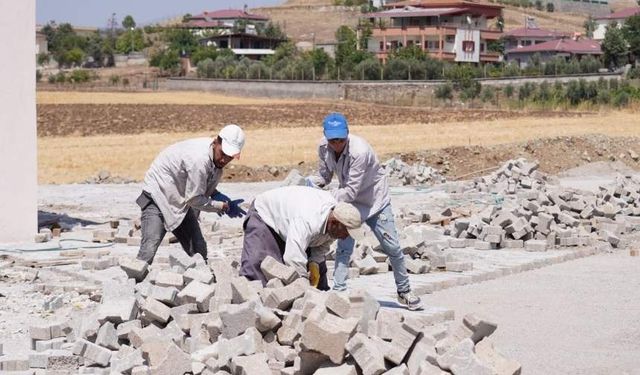 Dulkadiroğlu Belediyesi Sosyal Etkinlik Alanları İçin Kolları Sıvadı