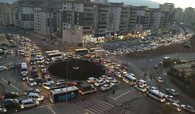 Kahramanmaraş’ta sürücülerin birbirlerine tahammülü yok