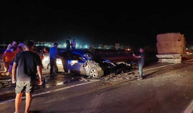 Kahramanmaraş'ta otomobil ile tırın çarpıştığı kazada, 7 kişi yaralandı