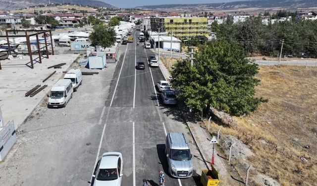 Pazarcık’ta Yollar Büyükşehir ile Yenileniyor