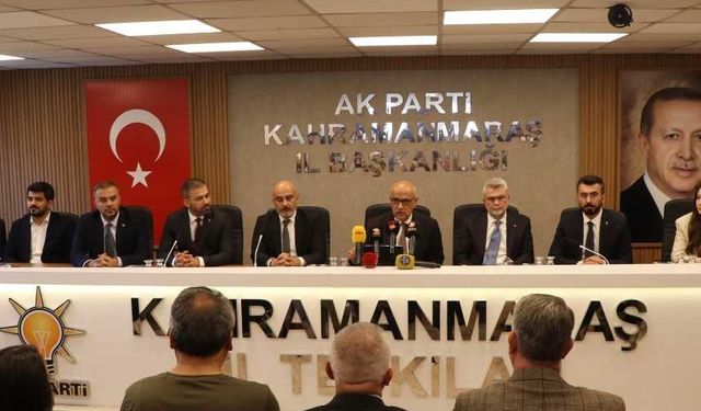 AK Parti Kahramanmaraş ilçe başkanlıklarında devir teslim töreni