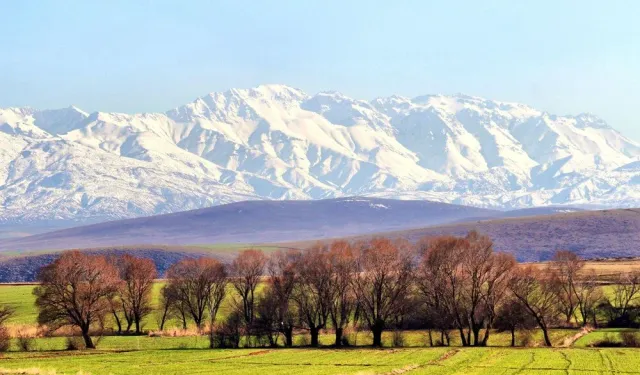 Kahramanmaraş'ın güzelliği ile büyüleyen en yüksek dağı