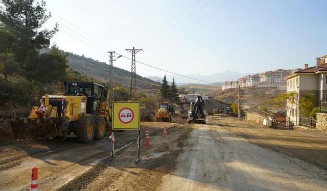 Büyükşehir, Bağlantı Yollarında Yenilemelerini Sürdürüyor