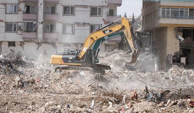 Depremde 111 kişinin öldüğü Ebrar Sitesi B Blok'a ilişkin yargılama sürdürüldü