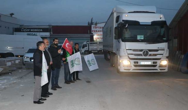 Kahramanmaraş'tan Suriye'ye 1 tır su gönderildi