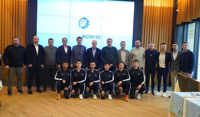 MCT NOX Uluslararası Dağ Bisikleti Takımı'nın tanıtımı yapıldı