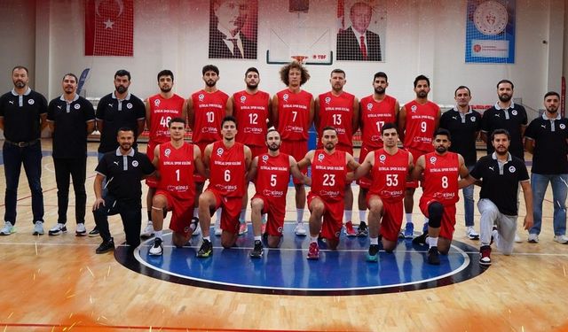 İstiklalspor Basketbol takımı, dört dörtlük