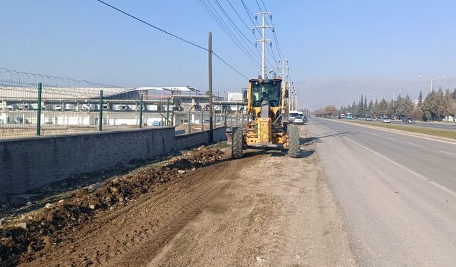 Büyükşehir’den Şehrin Ana Arterlerinde Temizlik