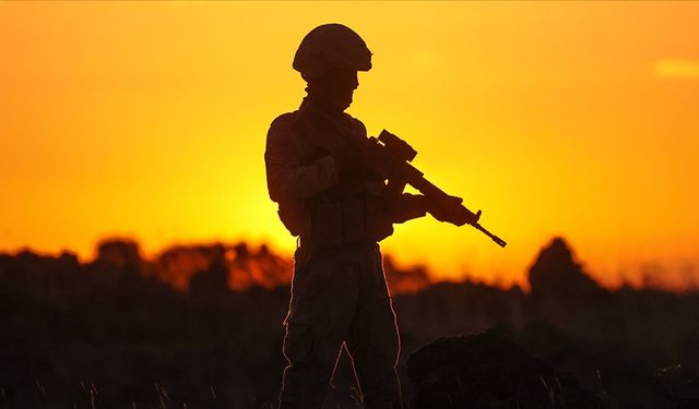 Yaralanan asker tedavi gördüğü hastanede şehit oldu