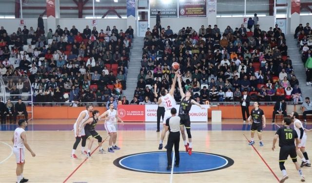 Kahramanmaraş İstiklalspor Basketbol Takımı fırtına gibi: 76-54