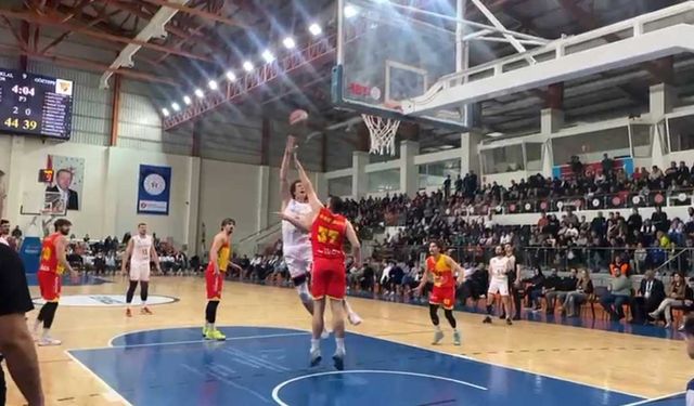 İstiklalspor Basketbol Takımı Rakip Tanımıyor: 75-58