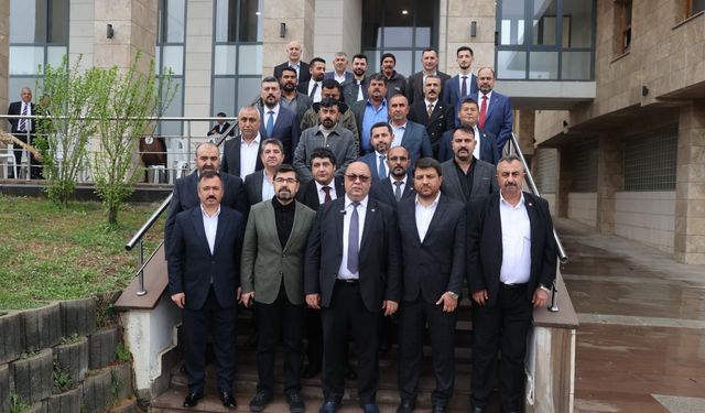 BAŞKAN AKPINAR: "BAYRAMLAR BİRLİK VE BERABERLİĞİN SEMBOLÜDÜR"