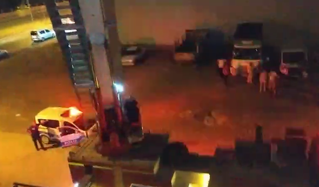 Kahramanmaraş’ta balkondan düşen vatandaş itfaiye ekiplerince kurtarıldı