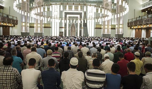Kahramanmaraş’ta Cuma namazı kaçta kılınacak?