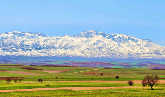 Kahramanmaraş’ın incisi Berit Dağı gökyüzüne dokunuyor