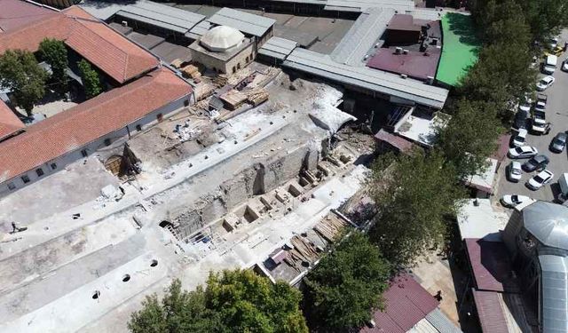Tarihi Kapalı Çarşı’da restorasyon çalışmaları sürüyor