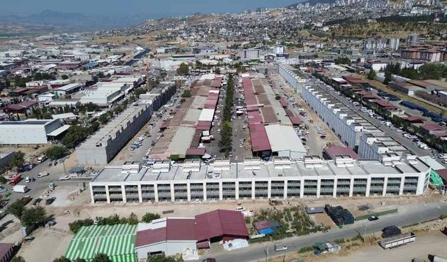 Toptancılar Sitesi’nde yeniden inşa çalışmaları sürüyor