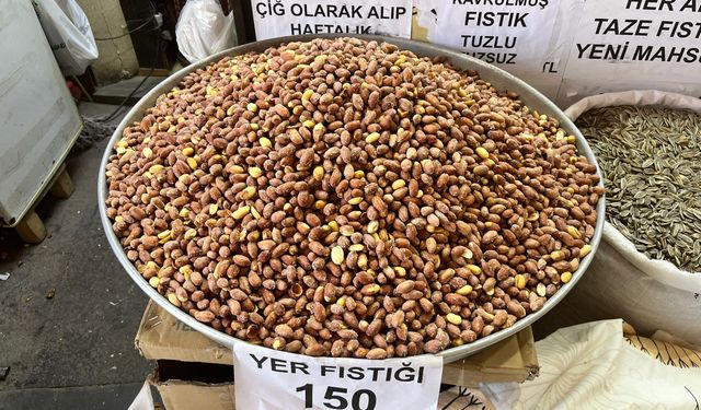 Kahramanmaraş’ta yer fıstığı sevenleri üzen fiyatlar