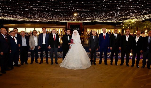 Şahin ile Hidayet Dünyaevine Girdi