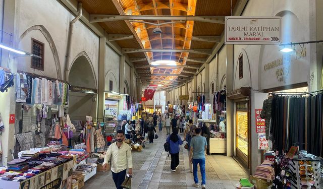 Kahramanmaraş’ın en pahalı takım elbisesi, şaka mı yoksa gerçek mi?