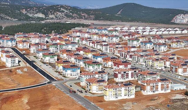 Kahramanmaraş’ta bugün konut ve işyerleri sahiplerine kavuşuyor