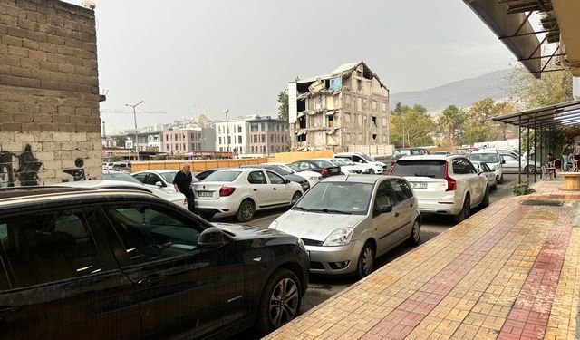 Kahramanmaraş’ta fırtına ve yağmur başladı