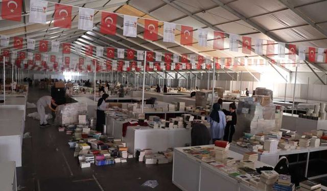 10. Uluslararası Kitap Fuarı, yarın kapılarını açıyor
