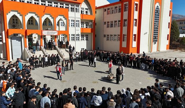 Kahramanmaraş’ta Eş Zamanlı Deprem Ve Yangın Tatbikatı