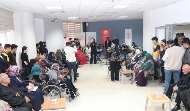 Zamanın İki Yakası Projesiyle Kuşaklar Bir Araya Geldi