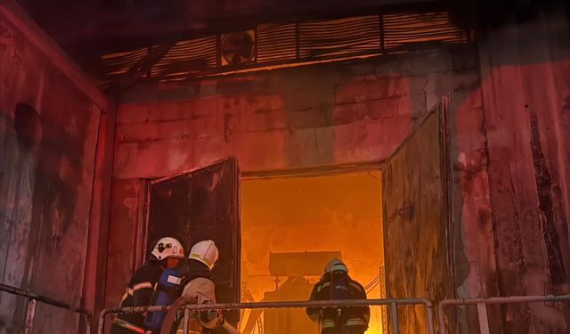 Kahramanmaraş’ta Fabrika Trafosunda Korkutan Yangın