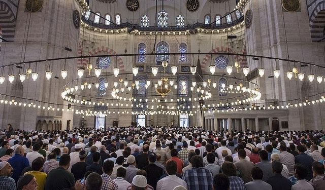 Kahramanmaraş’ta Cuma Namazı Saat Kaçta?