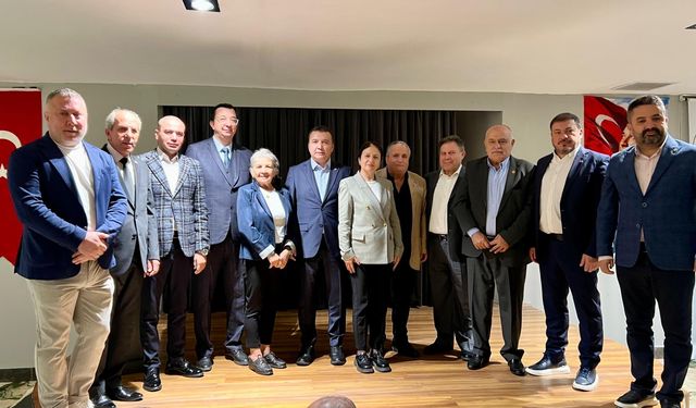 Akdeniz Gazeteciler Federasyonu’nda görev dağılımı tamamlandı